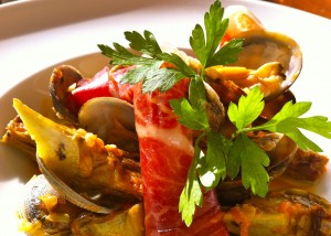 (English) vongole, carciofi e prosciutto crudo